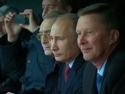 Путин понаблюдал за демонстрационным полётом Ил-76МД-90
