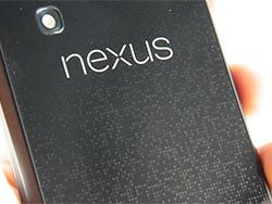 Камера Nexus 4 такая же фиолетовая, как и у iPhone