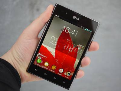  .  LG Optimus Vu