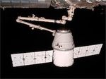 Космический грузовик Dragon успешно пристыковался к МКС