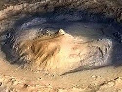 Ученые изучили образование марсианской горы