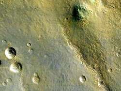 Ученые: Марс атакуют 200 астероидов каждый год