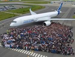 Airbus A350 успешно завершил первый испытательный полет
