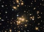 Телескоп Хаббл сделал снимок гравитационной линзы