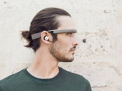 Google Glass станут музыкальнее
