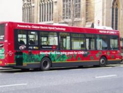 В Лондоне появились первые электроавтобусы