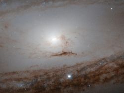 Хаббл сфотографировал галактику в созвездии Льва