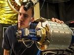NASA создаст роботов для ремонта и дозаправки спутников