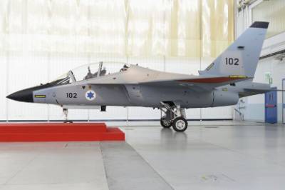 Состоялась выкатка учебного самолета M-346 для Израиля