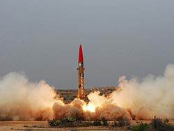 Пакистан успешно испытал ракету малой дальности