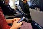 В Канаде пассажирам самолетов разрешили не выключать гаджеты | техномания