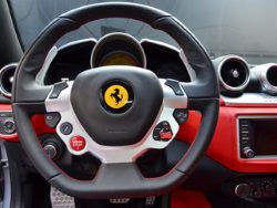 Ferrari запатентовала новую систему рулевого управления