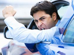 Смартфоны научат определять агрессивных водителей