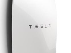 Tesla представила аккумуляторы для дома и предприятий