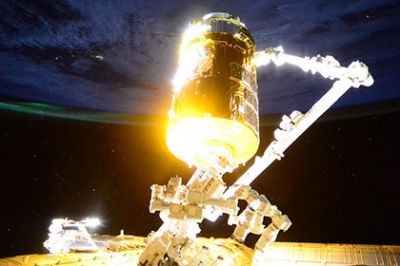 Роскосмос показал видео «космической прогулки» Падалки и Корниенко