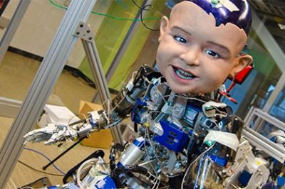 Робот Диего-сан указал ученым на расчетливость младенцев