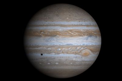 Большое красное пятно на Юпитере замедлило свое сжатие