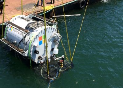 Microsoft испытала подводный сервер