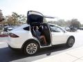 Покупатели раскритиковали электрокар Tesla Model X | техномания