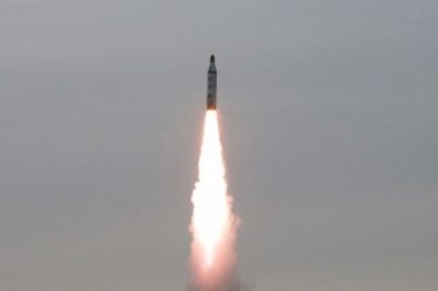 СМИ сообщили о провале испытаний северокорейской ракеты