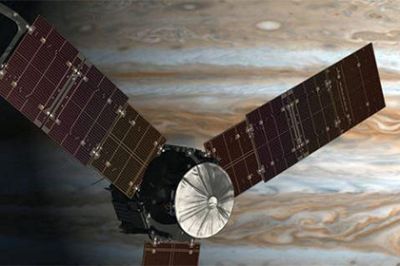 Станция Juno передала на Землю новые снимки Юпитера