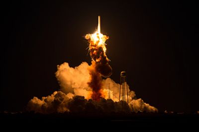 В США анонсировали новую тяжелую ракету-носитель