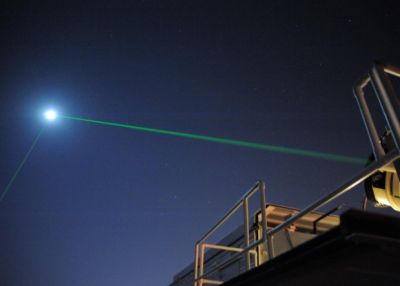 Лазерное зондирование Луны подтвердило фундаментальную симметрию теории относительности