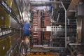 В ЦЕРНе открыли новый источник асимметрии материи и антиматерии | техномания