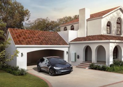 Tesla установила первые солнечные крыши
