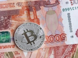 По своей капитализации биткоин обогнал российский рубль