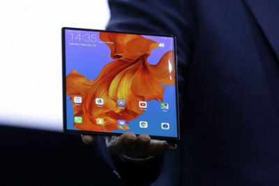 Китайцы представили самый дорогой гнущийся смартфон