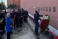 Рогозин перед могилой Гагарина озаботился положением надписи «Роскосмос» | техномания