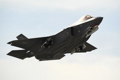 В Японии заговорили о «взломе» F-35A и F-22
