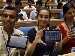 В Индии создан самый дешевый планшет в мире