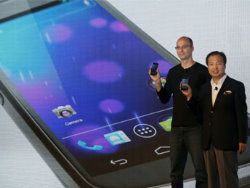 Google и Samsung выпустили "общий" смартфон