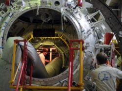 На борту МКС в 2013 году появится новая оранжерея