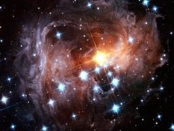 Астрономы одарили черные дыры супероблаками
