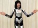 На выставке в Японии представлена робот-женщина