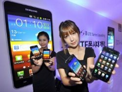 Журналисты рассказали о сверхтонком смартфоне Samsung