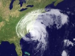 Каждые три года - сильнейший ураган