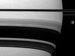Кассини" сфотографировал Титан и Прометей