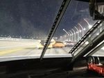 Во время гонки пилот серии NASCAR писал в твиттер из машины