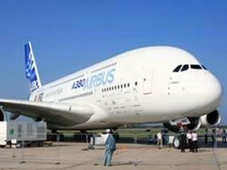Эксперты выяснили причину трещин на крыльях самолета Airbus A-380