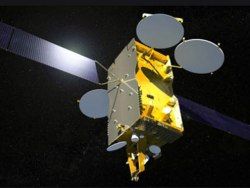 Спутник Экспресс-АМ4 начали топить в Тихом океане