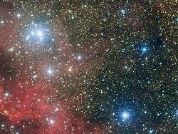 Астрономы сфотографировали матрешку звездных скоплений