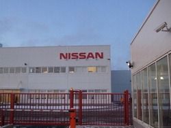 Рабочие питерского завода Nissan угрожают забастовкой