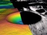 Ученые:лунный кратер Шеклтон содержит лед