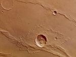 На Марсе сфотографировали необычный кратер